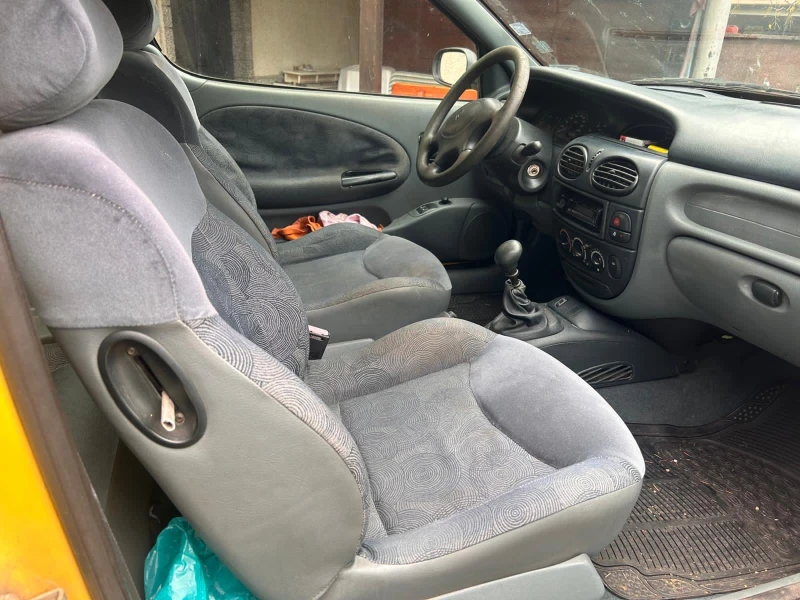 Renault Megane Coach 1.6 , снимка 5 - Автомобили и джипове - 52369961