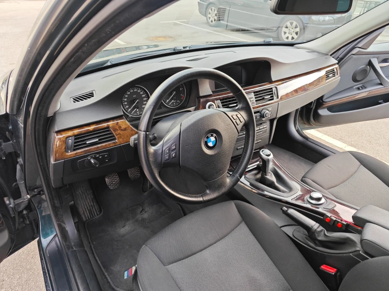 BMW 325 i, снимка 9 - Автомобили и джипове - 52975674