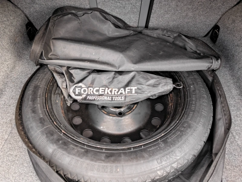 BMW 325 i, снимка 17 - Автомобили и джипове - 52975674