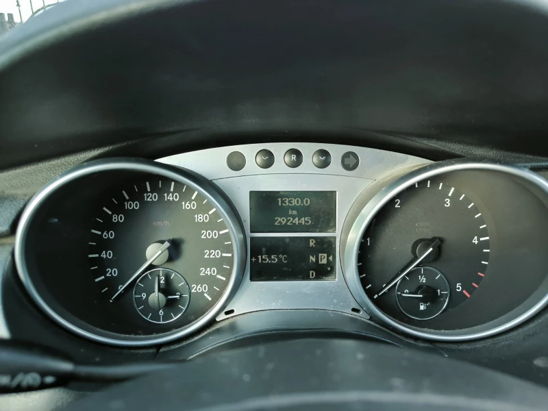 Mercedes-Benz R 320, снимка 3 - Автомобили и джипове - 53040663