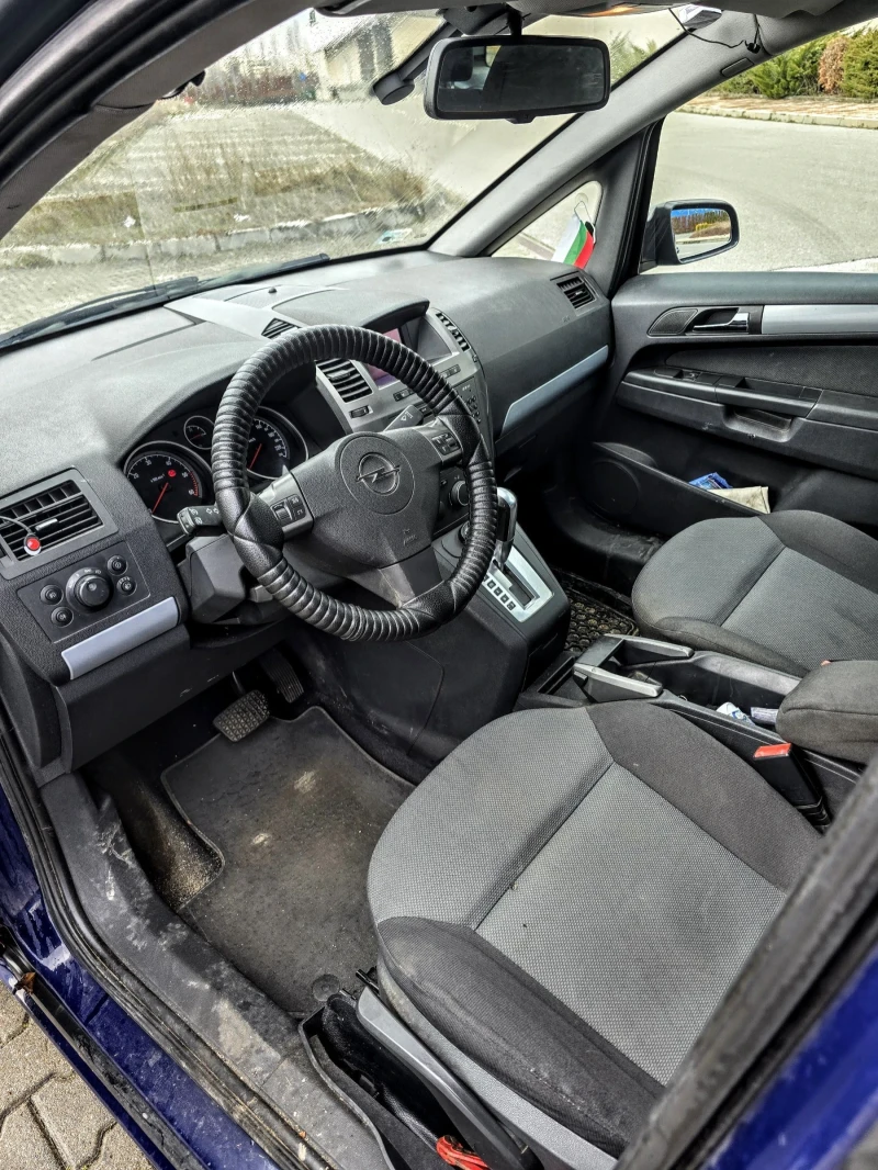 Opel Zafira АВТОМАТИК, 7 МЕСТА, ОБСЛУЖЕН , снимка 15 - Автомобили и джипове - 53501471