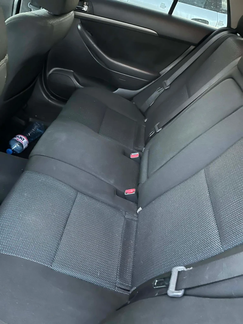 Toyota Avensis, снимка 3 - Автомобили и джипове - 53570676