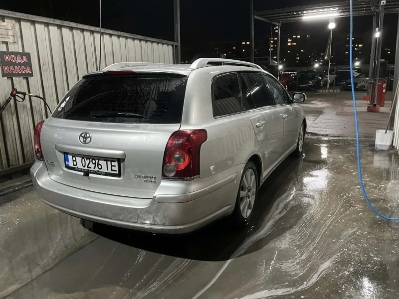 Toyota Avensis, снимка 4 - Автомобили и джипове - 53570676