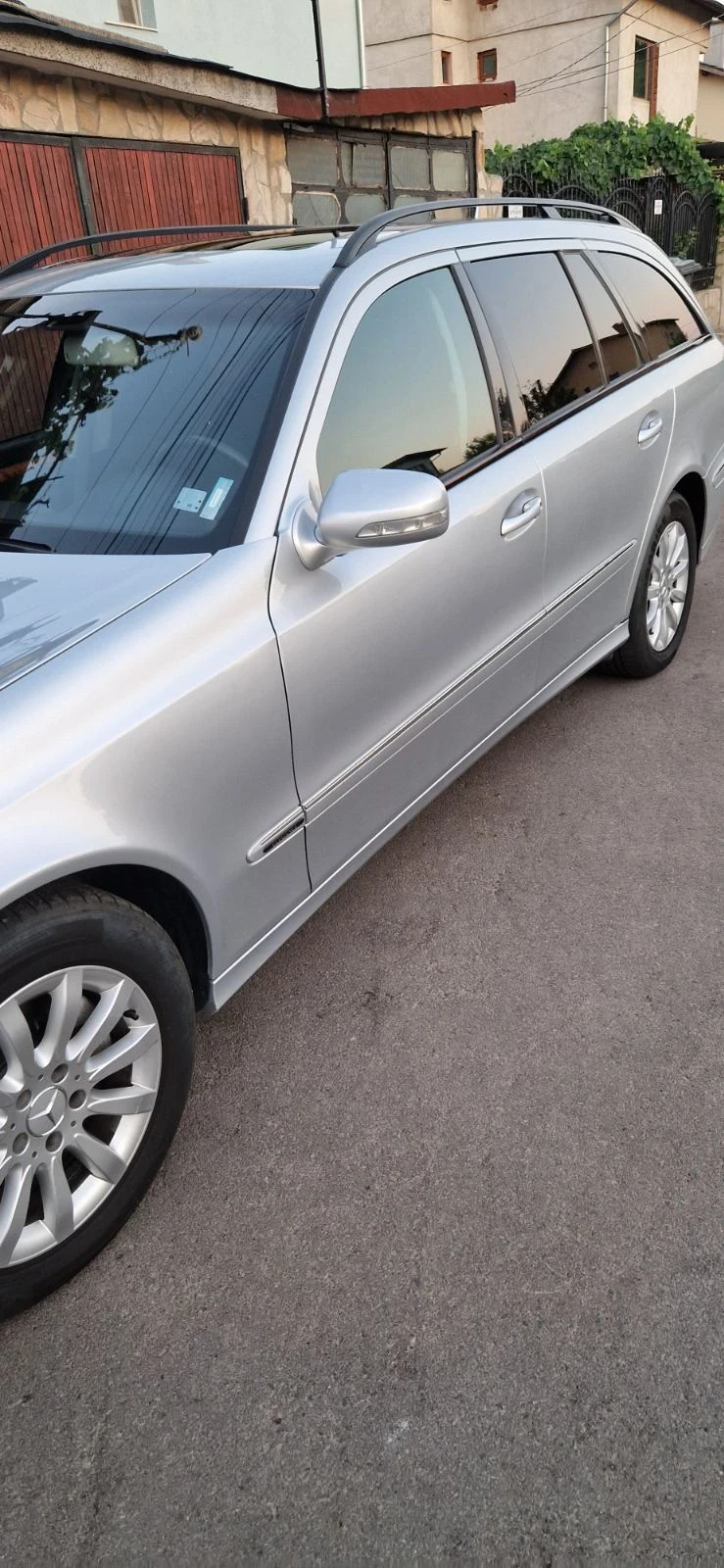 Mercedes-Benz E 220 ЕЛЕГАНС - изображение 2