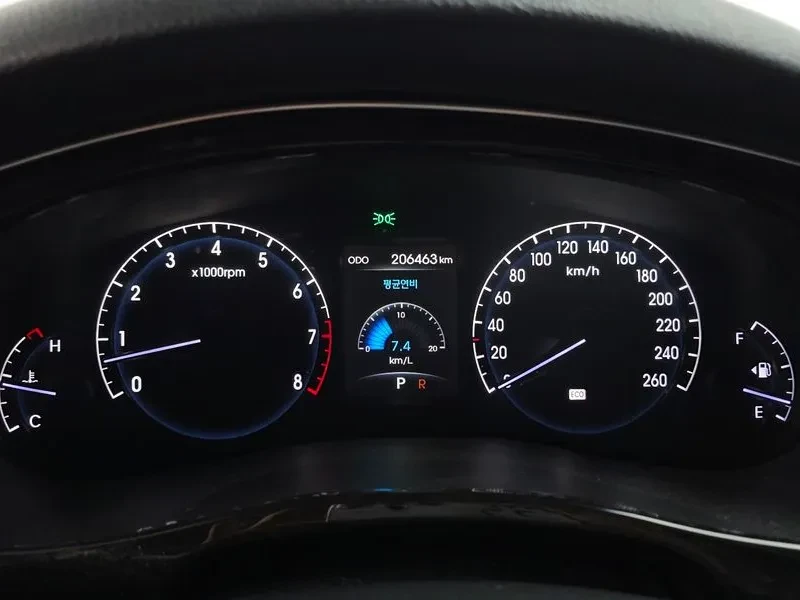 Hyundai Genesis 3.3, снимка 8 - Автомобили и джипове - 54618153