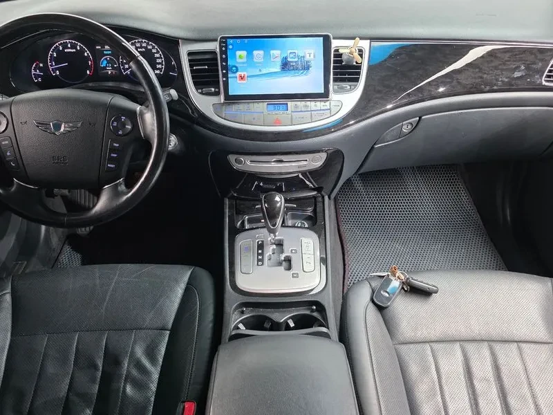 Hyundai Genesis 3.3, снимка 7 - Автомобили и джипове - 54618153