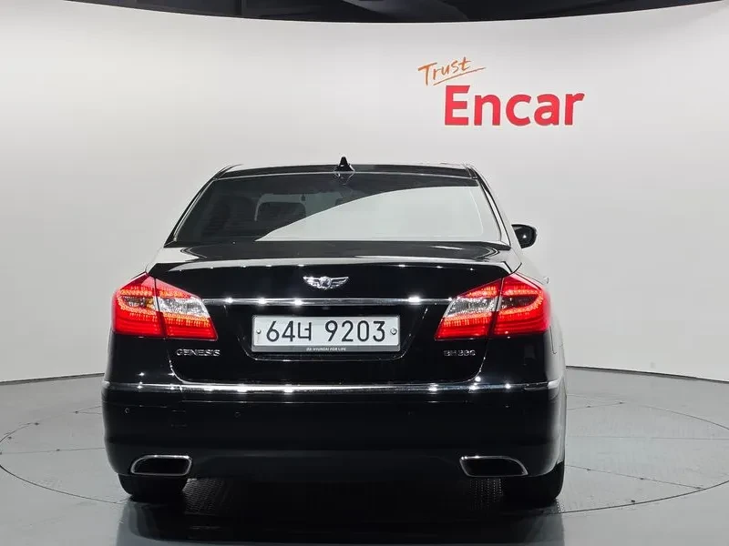 Hyundai Genesis 3.3, снимка 4 - Автомобили и джипове - 54618153