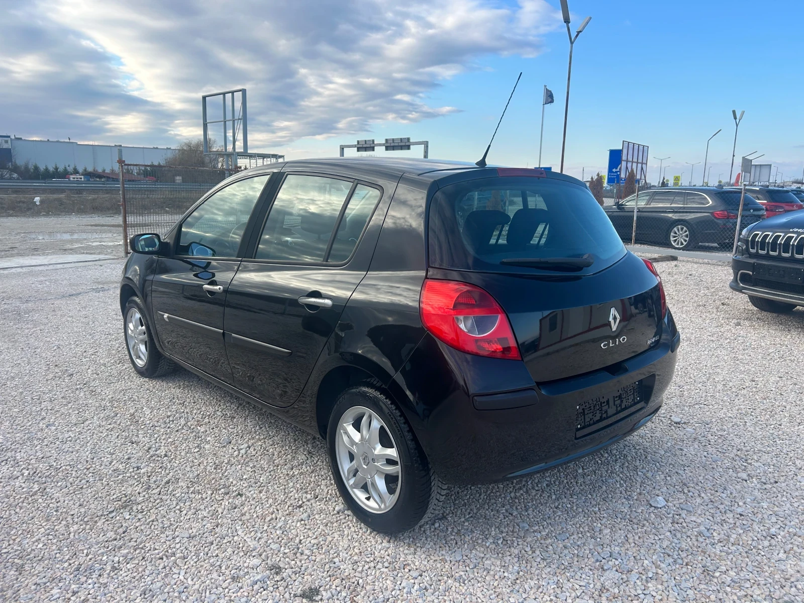 Renault Clio 1.2i* 75к.с*  - изображение 3