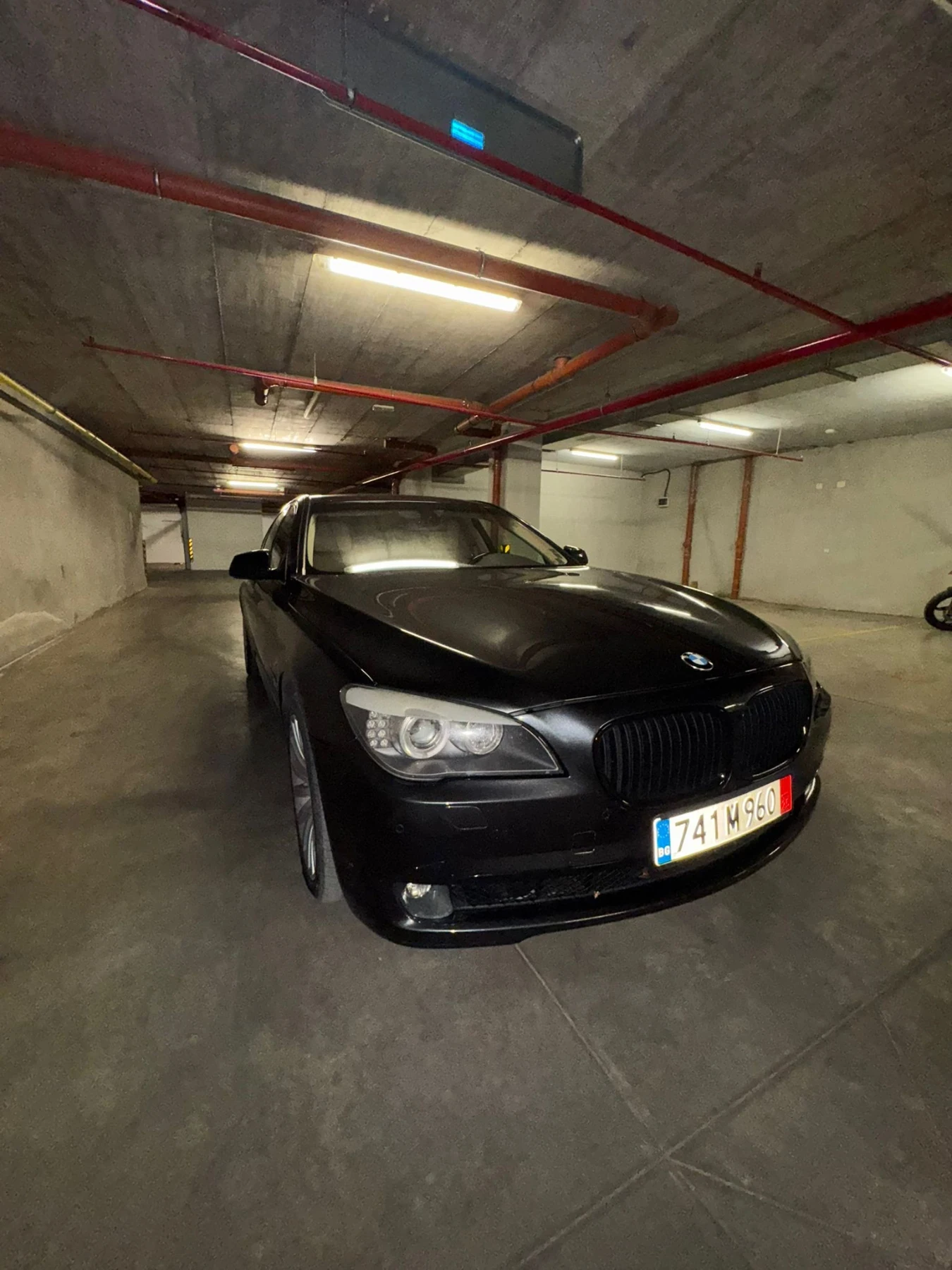 BMW 740 D X DRIVE - изображение 4