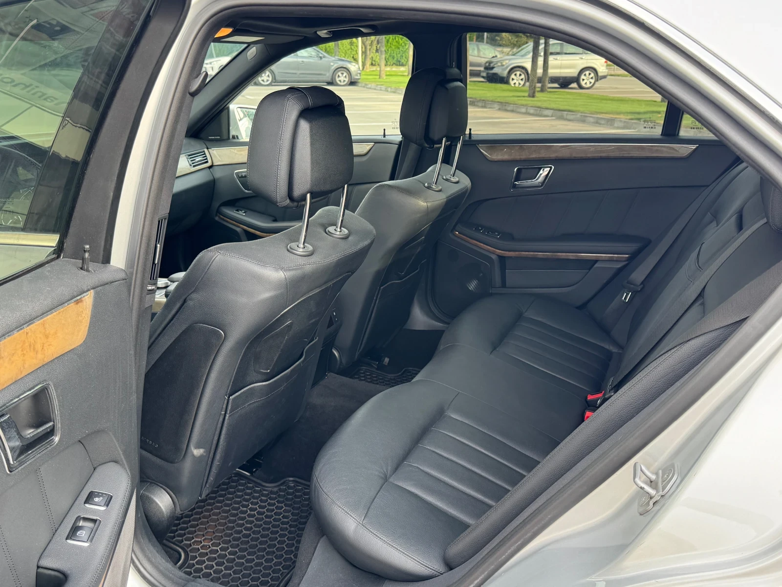 Mercedes-Benz E 500 5.5AMG/4MATIK/Harman Kardon/Panorama//FUL | Mobile.bg   12