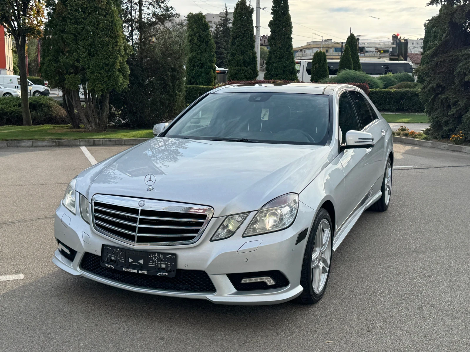 Mercedes-Benz E 500 5.5AMG/4MATIK/Harman Kardon/Panorama//FUL | Mobile.bg   1