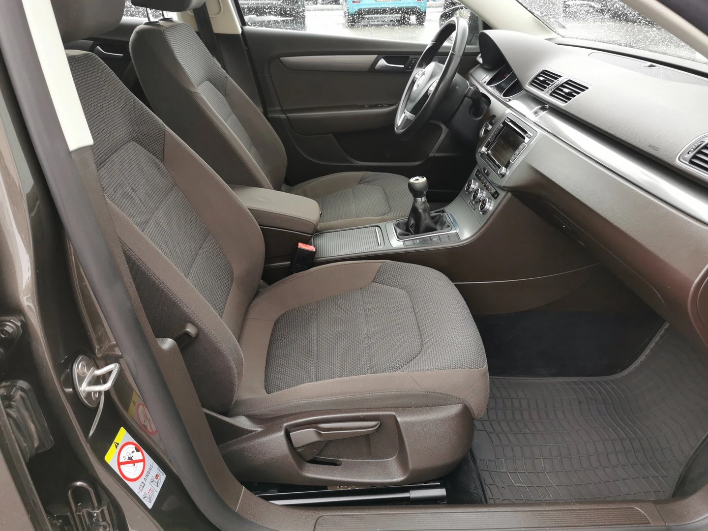 VW Passat Comfortline 2.0TDI BMT - изображение 7