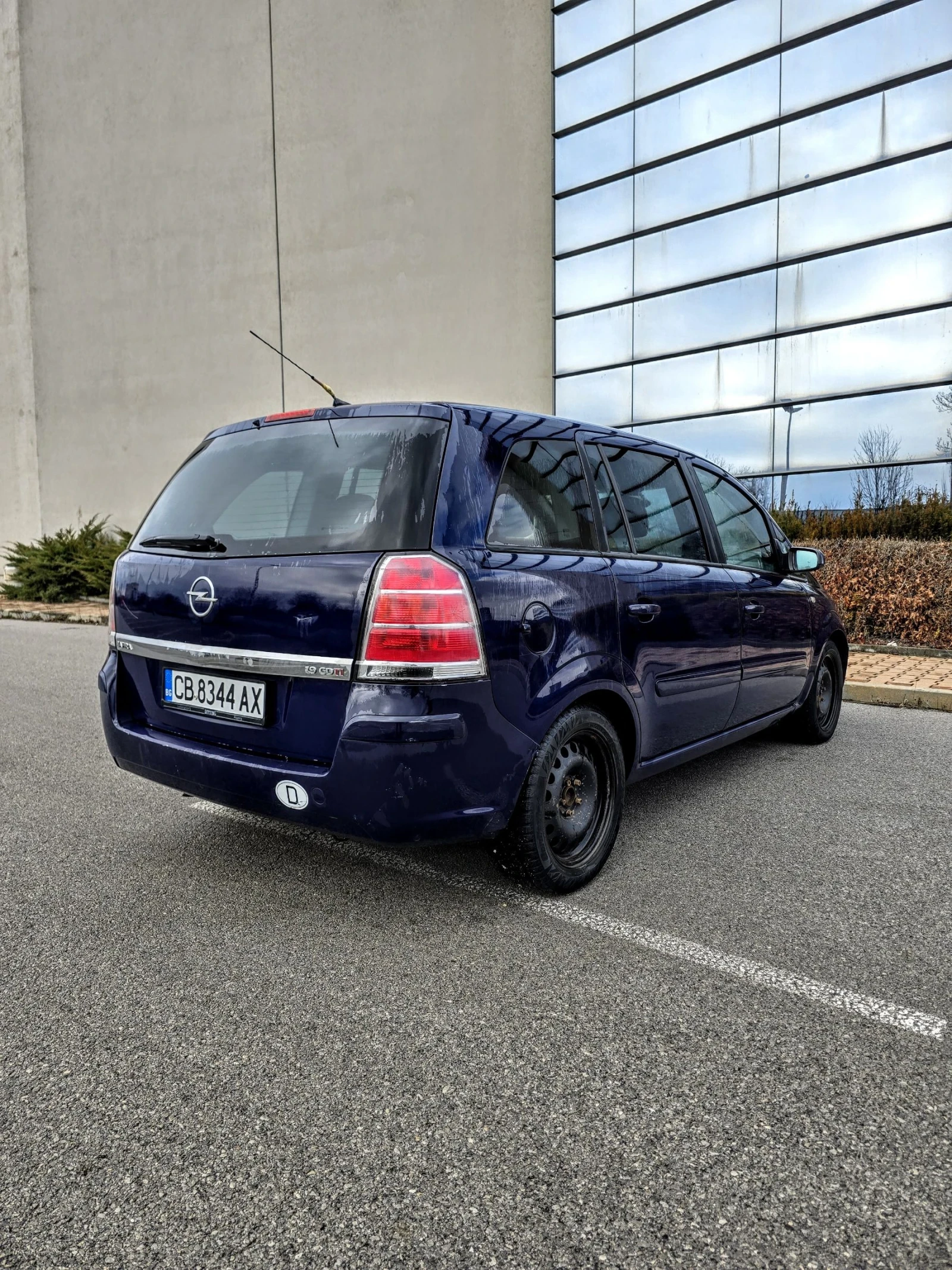 Opel Zafira АВТОМАТИК, 7 МЕСТА, ОБСЛУЖЕН  - изображение 4
