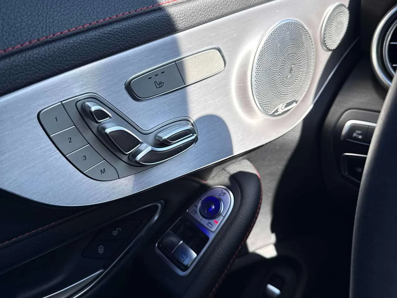 Mercedes-Benz C 43 AMG COUPE CARFAX, снимка 12 - Автомобили и джипове - 53704938