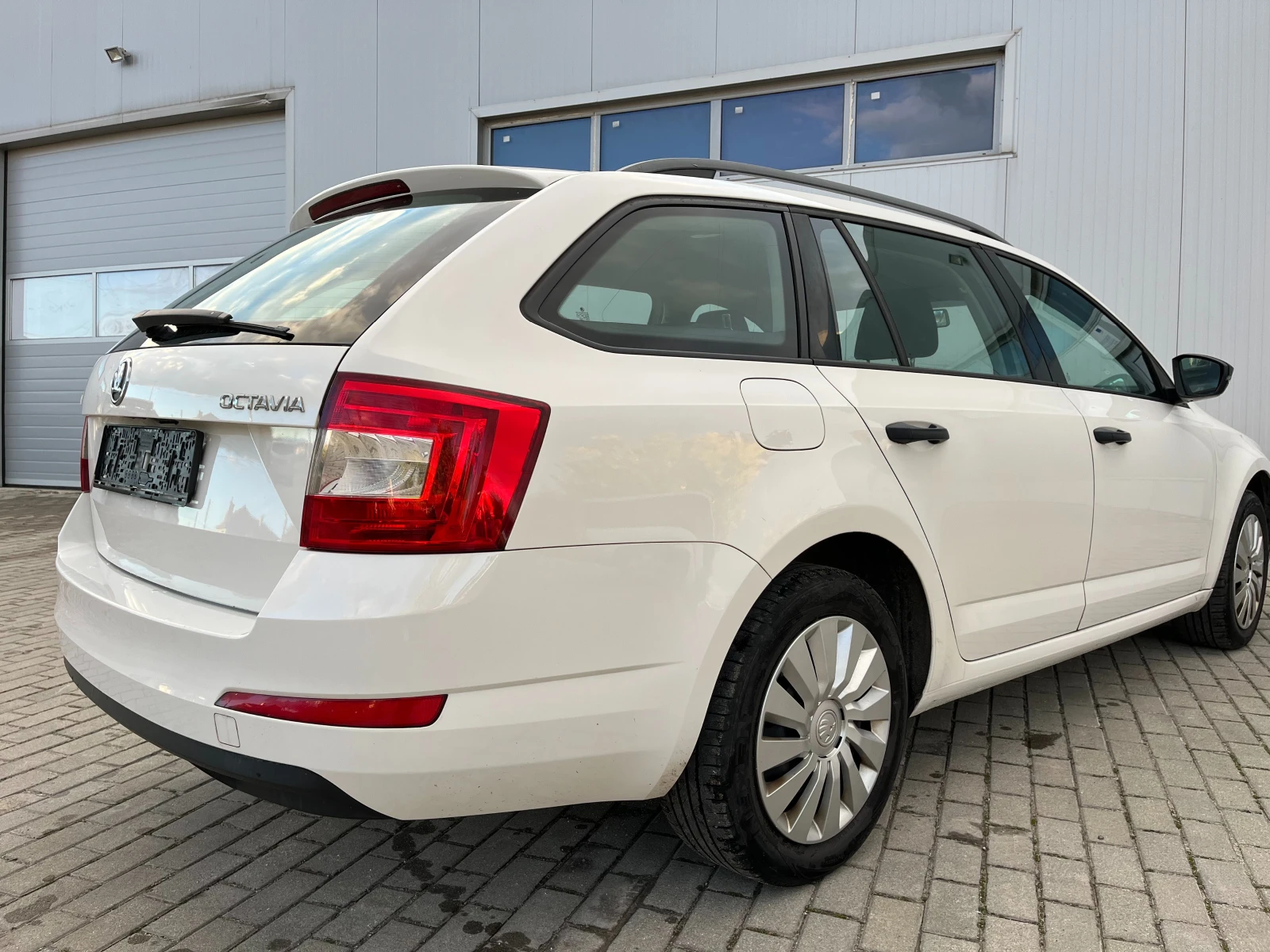 Skoda Octavia 1.4 TSI 140 к.с. Бензин ТUV-Германия, снимка 4 - Автомобили и джипове - 53841520