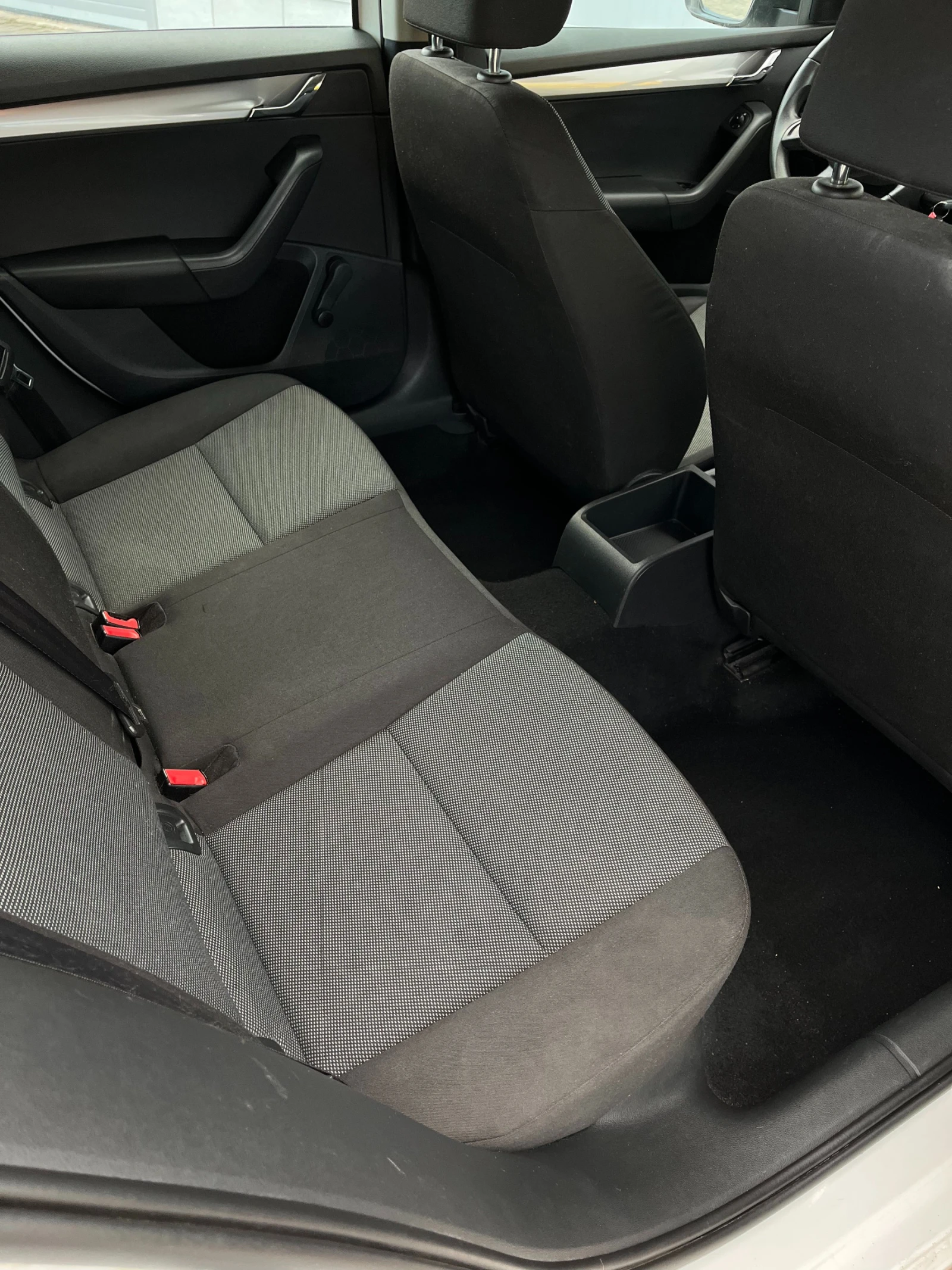 Skoda Octavia 1.4 TSI 140 к.с. Бензин ТUV-Германия, снимка 11 - Автомобили и джипове - 53841520