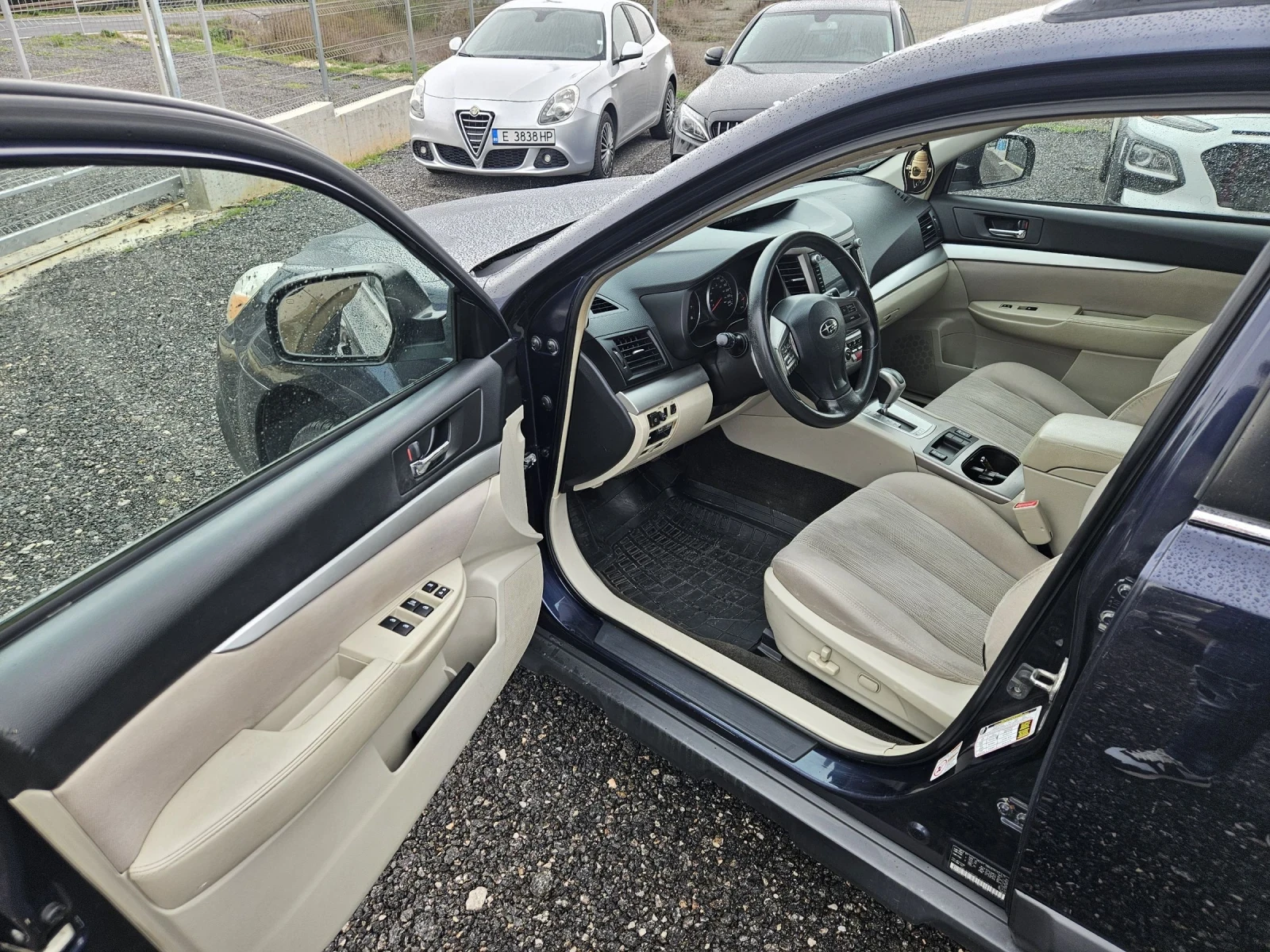 Subaru Outback 2.5  Газ/Бензин 4х4, снимка 10 - Автомобили и джипове - 54043885