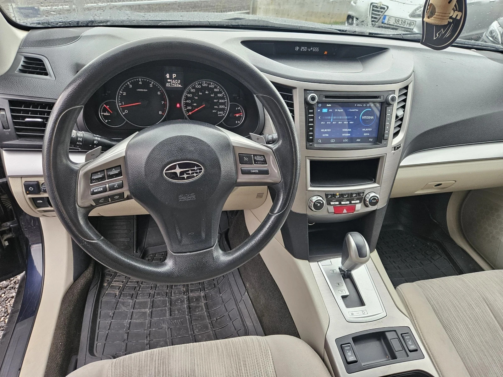 Subaru Outback 2.5  Газ/Бензин 4х4, снимка 12 - Автомобили и джипове - 54043885