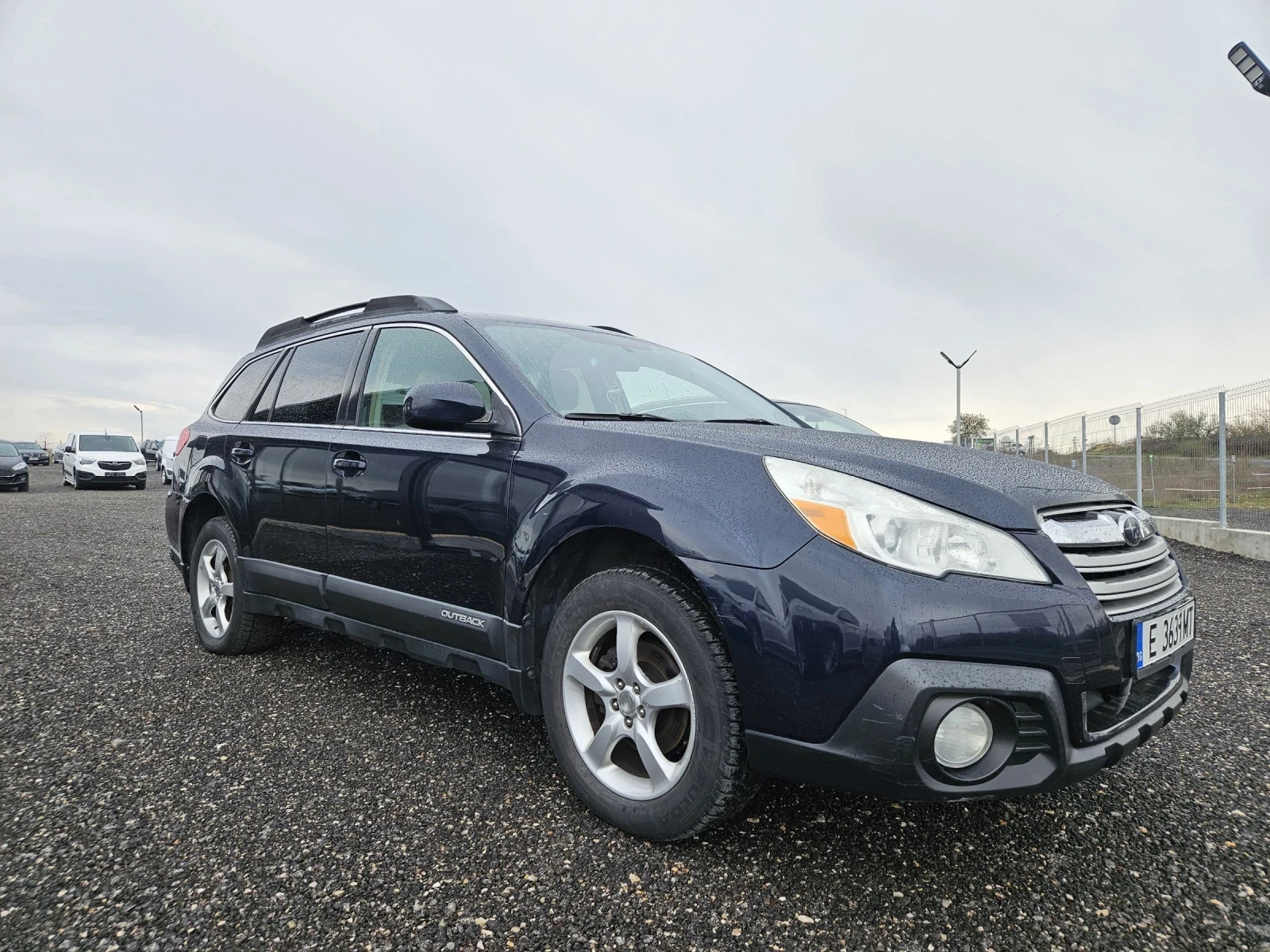 Subaru Outback 2.5  Газ/Бензин 4х4, снимка 9 - Автомобили и джипове - 54043885