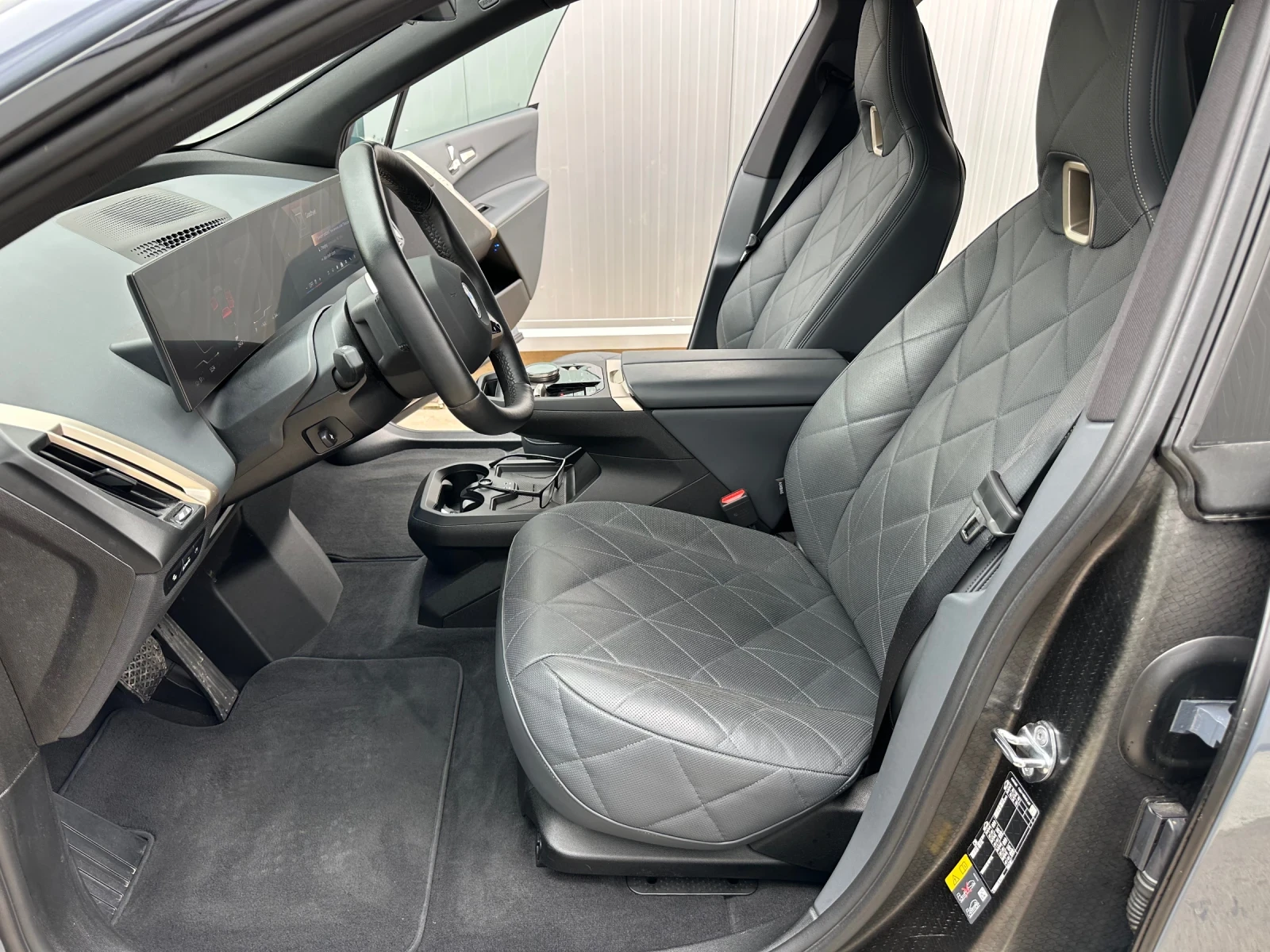 BMW iX xdrive40 | Mobile.bg � ����������� 10