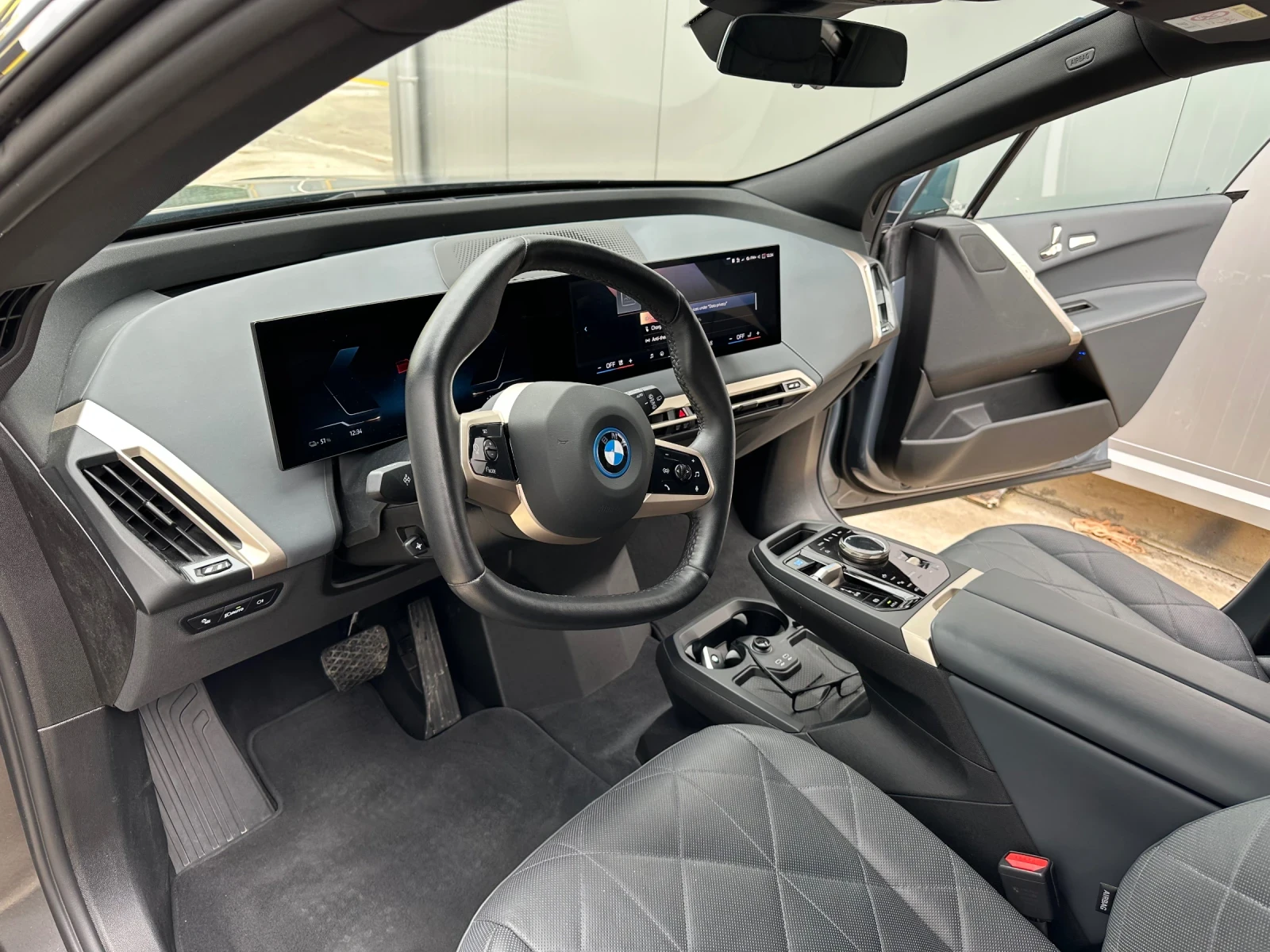 BMW iX xdrive40 | Mobile.bg � ����������� 16