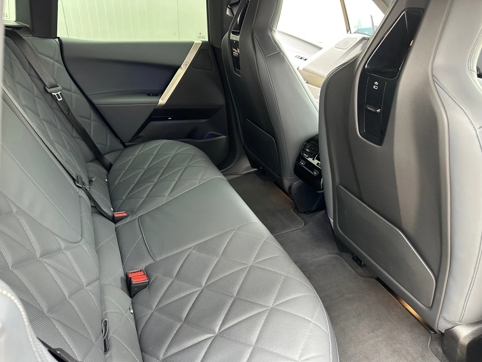 BMW iX xdrive40 | Mobile.bg � ����������� 8