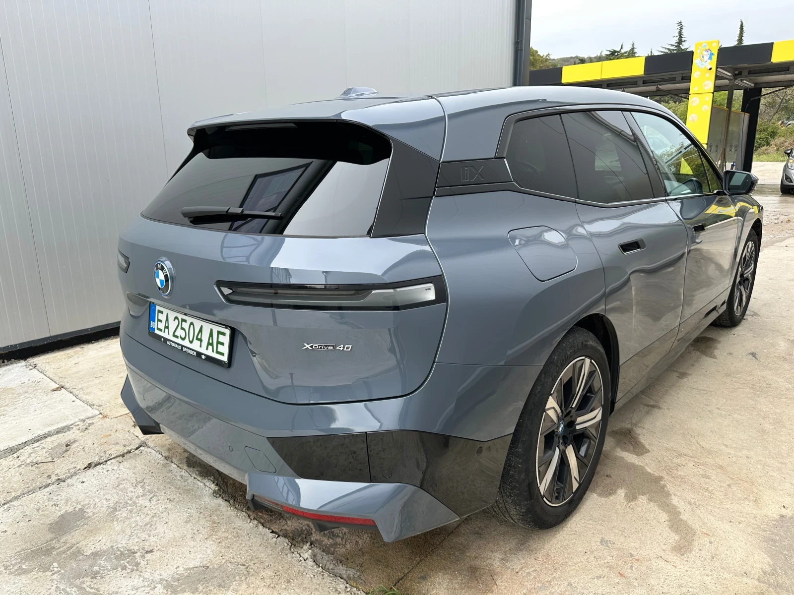 BMW iX xDrive40, снимка 4 - Автомобили и джипове - 54102111