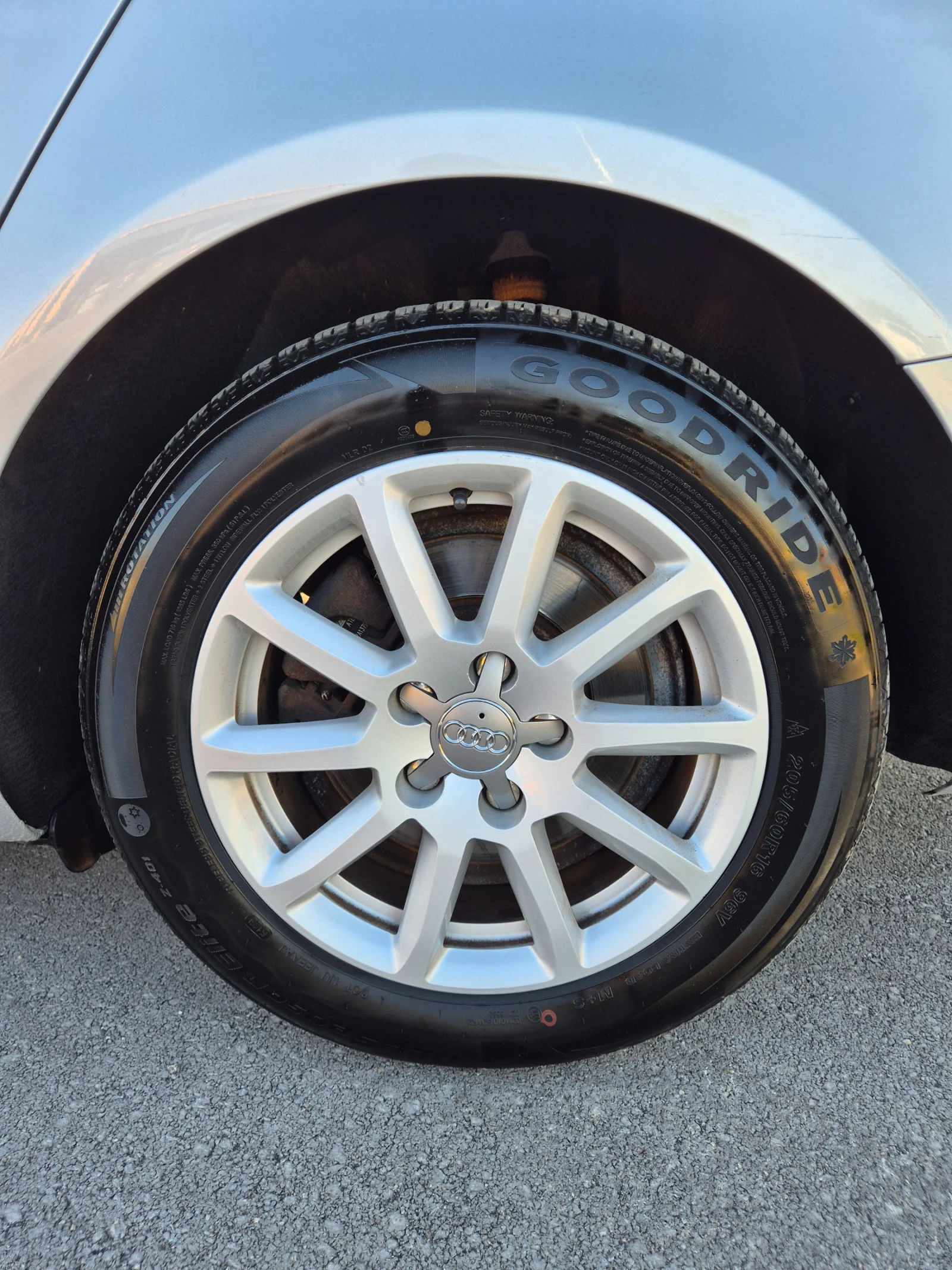 Audi A4 2 TDI, 143 к.с., FACELIFT, снимка 13 - Автомобили и джипове - 54335505