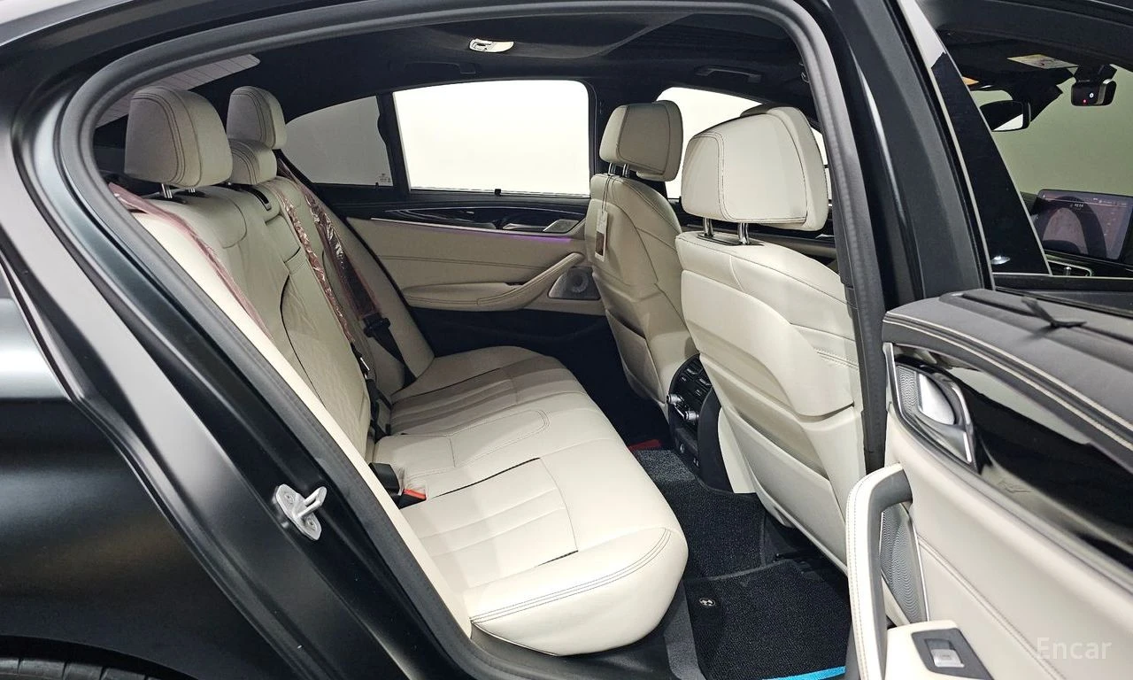 BMW 550 �550* XDRIVE* BOWER* WILKINS* ���������* 360������ | Mobile.bg � ����������� 14