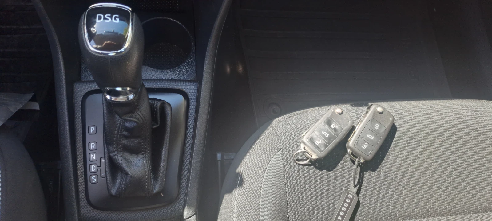 Skoda Rapid 1.6TDI , снимка 5 - Автомобили и джипове - 54458638