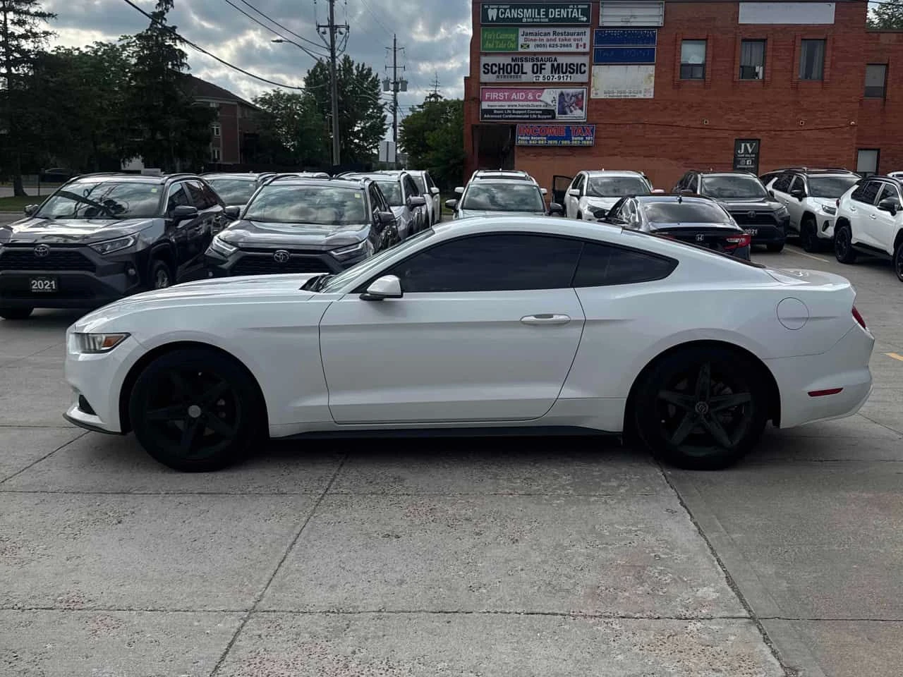 Ford Mustang * EcoBoost * АВТОКРЕДИТ БЕЗ ПЪРВОНАЧАЛНА ВНОСКА* , снимка 2 - Автомобили и джипове - 54908674