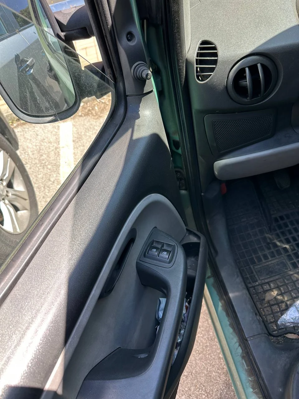 Fiat Doblo, снимка 8 - Автомобили и джипове - 55122350
