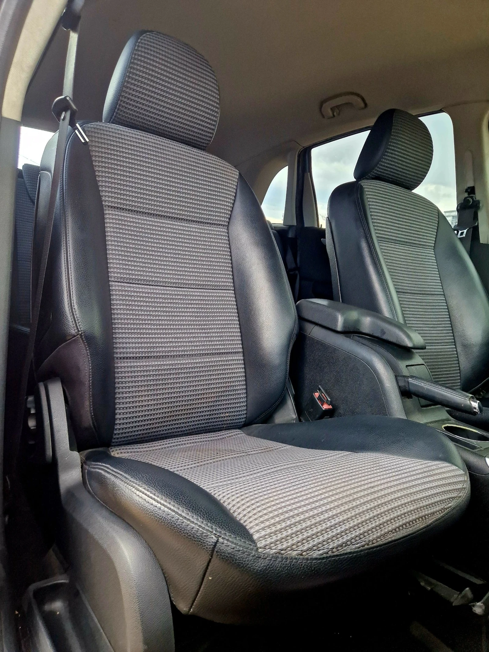 Mercedes-Benz B 180 Регистриран / Обслужен / Лизинг / Бартер , снимка 15 - Автомобили и джипове - 55213133