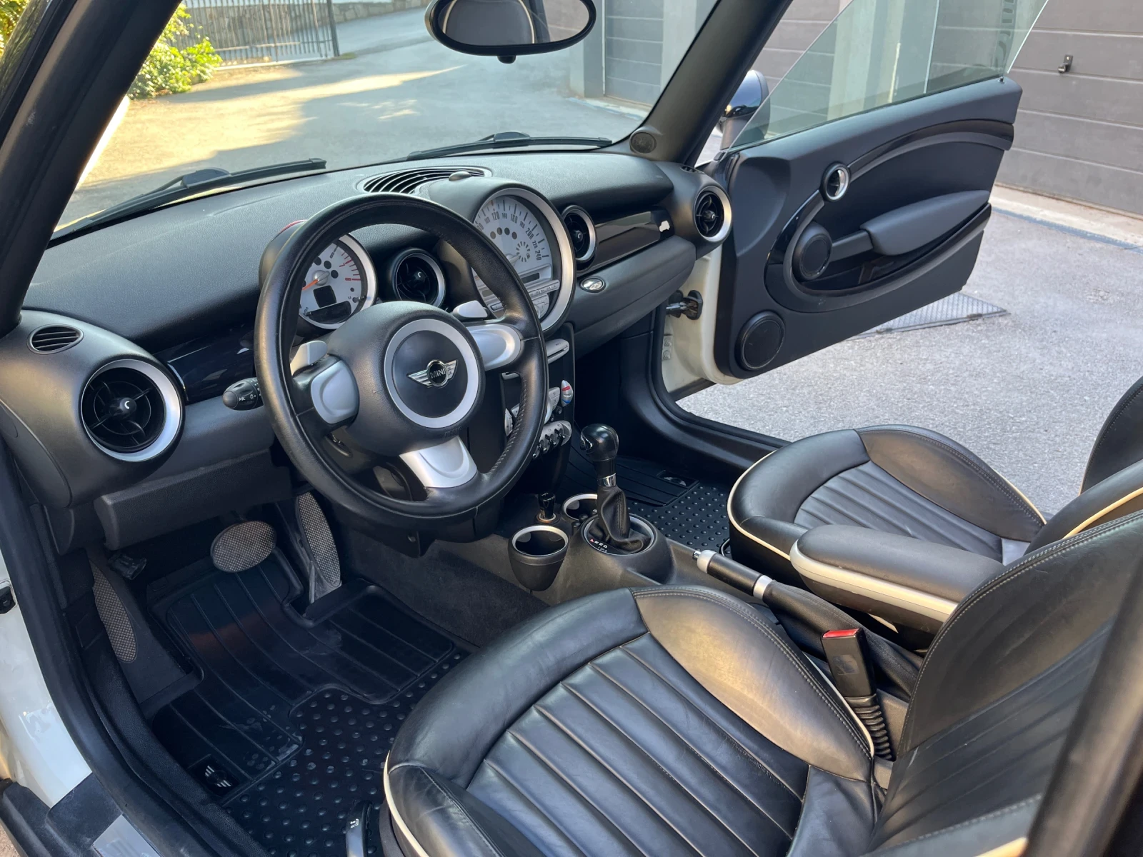 Mini Clubman Cooper, снимка 14 - Автомобили и джипове - 55904842