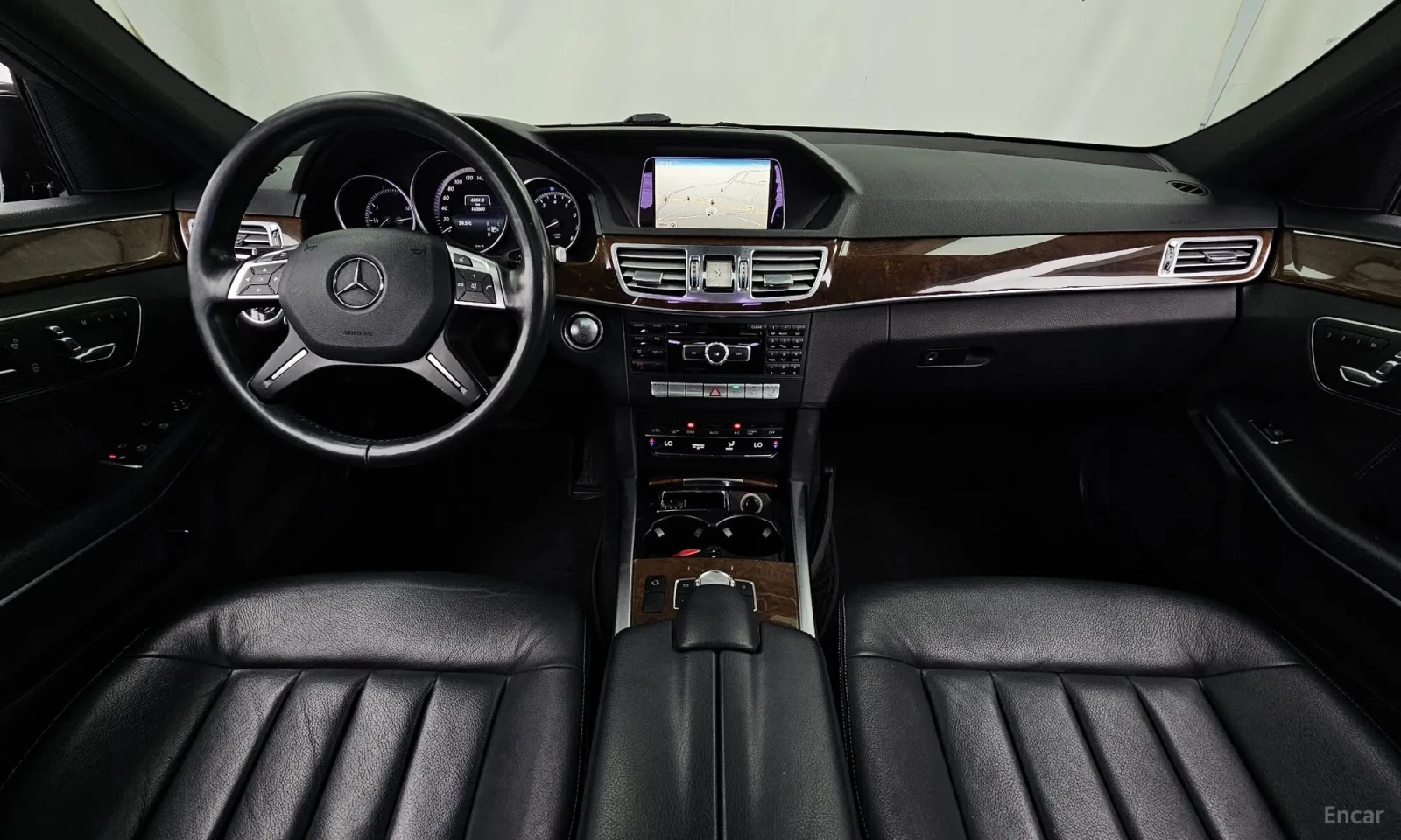 Mercedes-Benz E 300 E300 Elegance, снимка 7 - Автомобили и джипове - 56205903