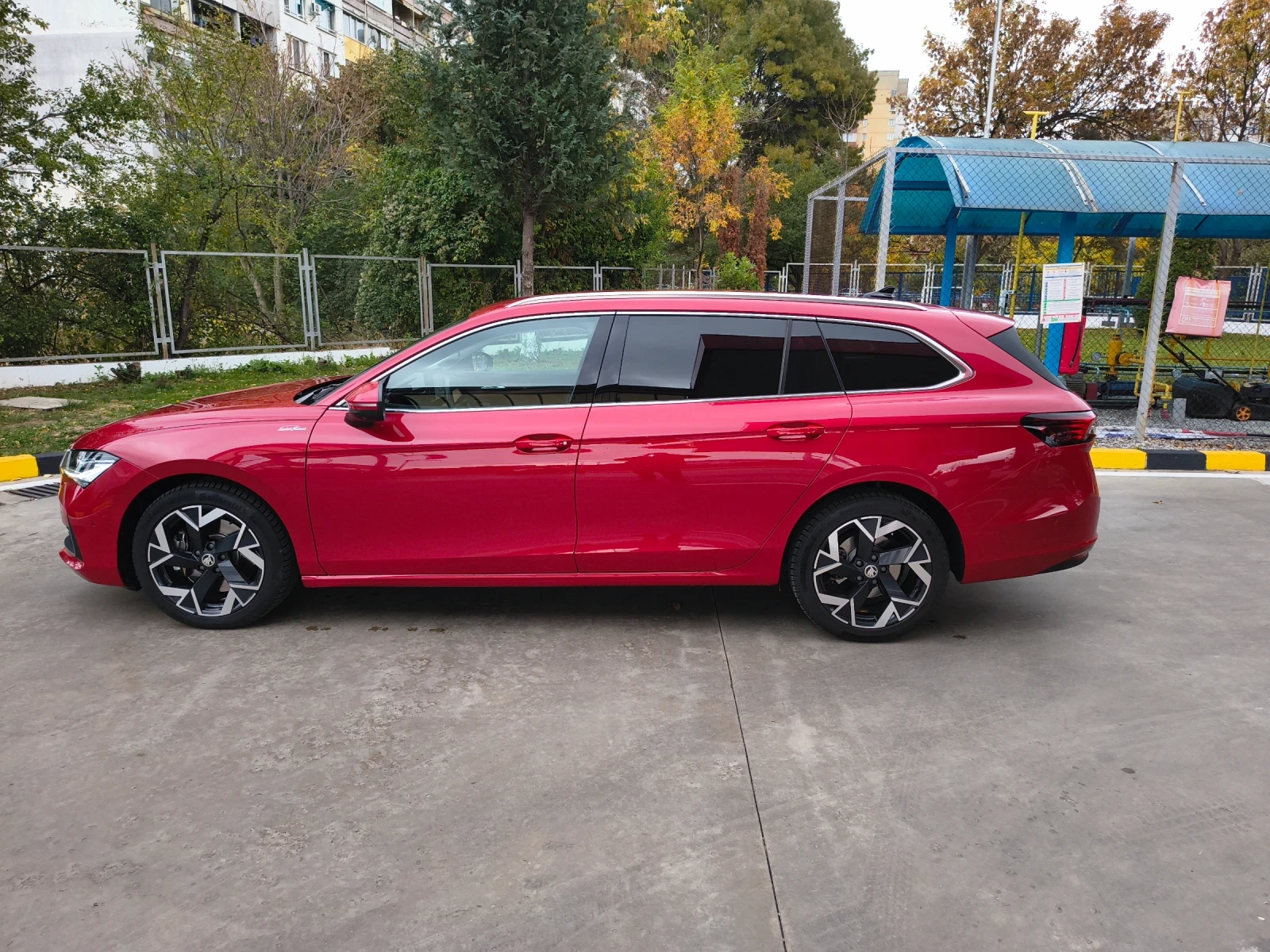 Skoda Superb, снимка 7 - Автомобили и джипове - 56554185