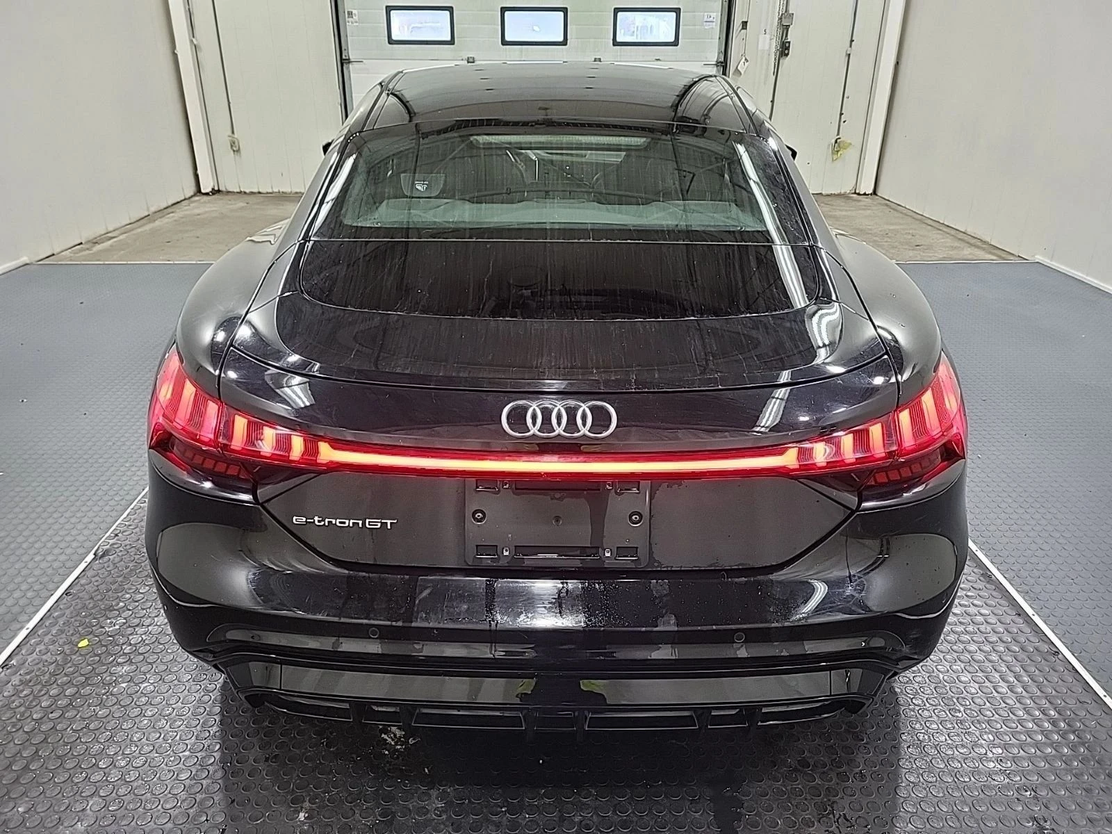 Audi E-Tron GT, снимка 6 - Автомобили и джипове - 56739735