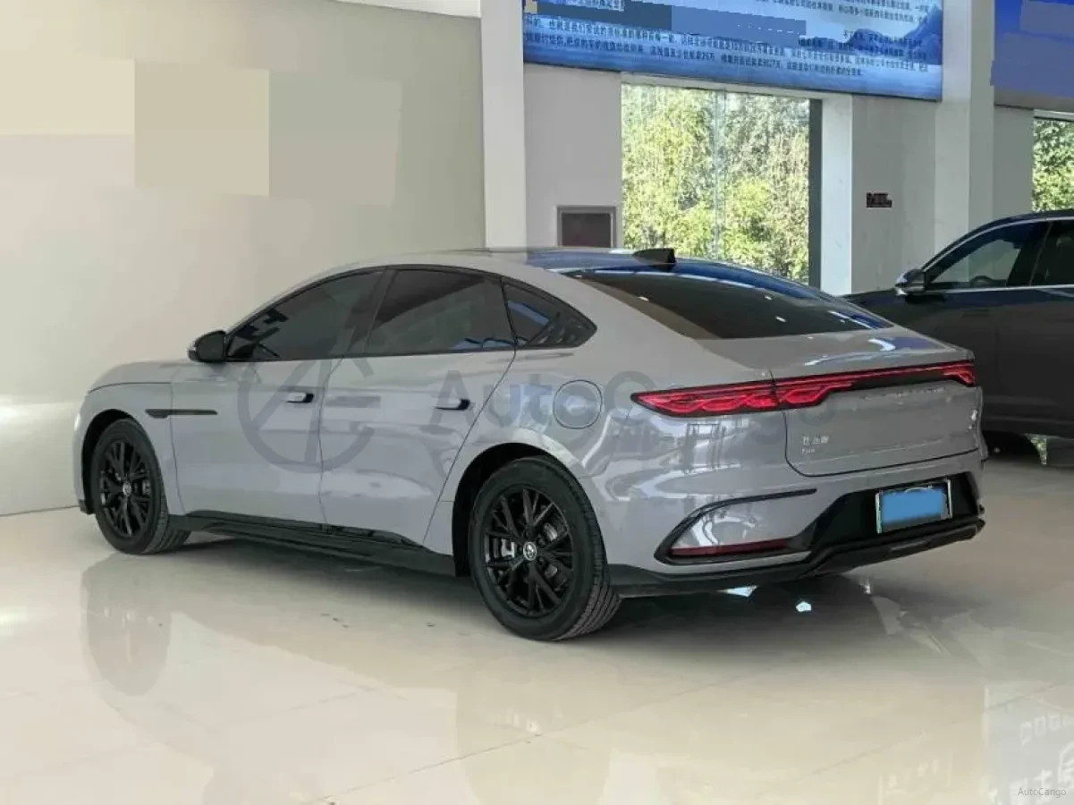 BYD HAN 1.5T 156HP L4 E-CVT PHEV 125km | Mobile.bg � ����������� 7