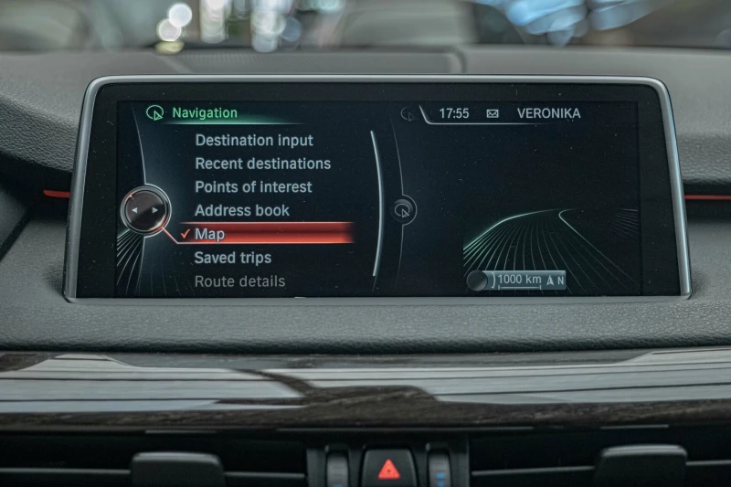 BMW X5 3.0D/xDrive/HuD/PDC/Подгрев/BiXenon, снимка 12 - Автомобили и джипове - 52044269