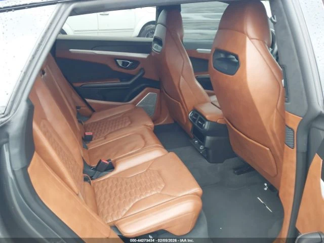 Lamborghini Urus * FULL* , снимка 8 - Автомобили и джипове - 53790455