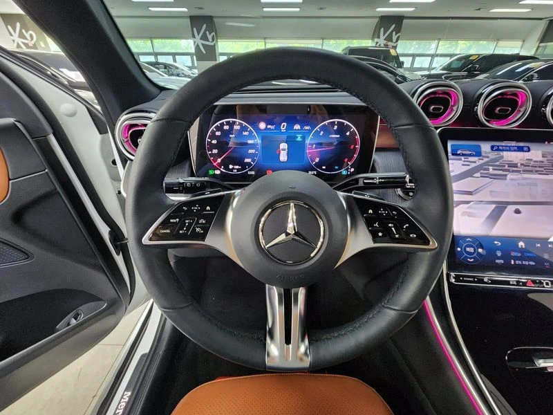 Mercedes-Benz GLC 220 2.0 Automatic КРАЙНА ЦЕНА: 52012 EUR, снимка 4 - Автомобили и джипове - 55966521