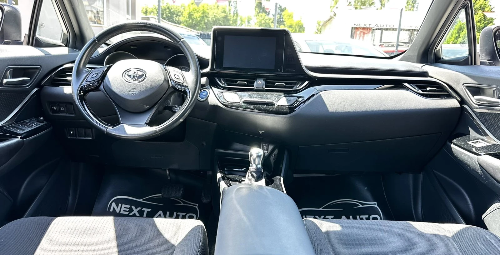 Toyota C-HR 1.8HYBRID 122HP E6B - изображение 10