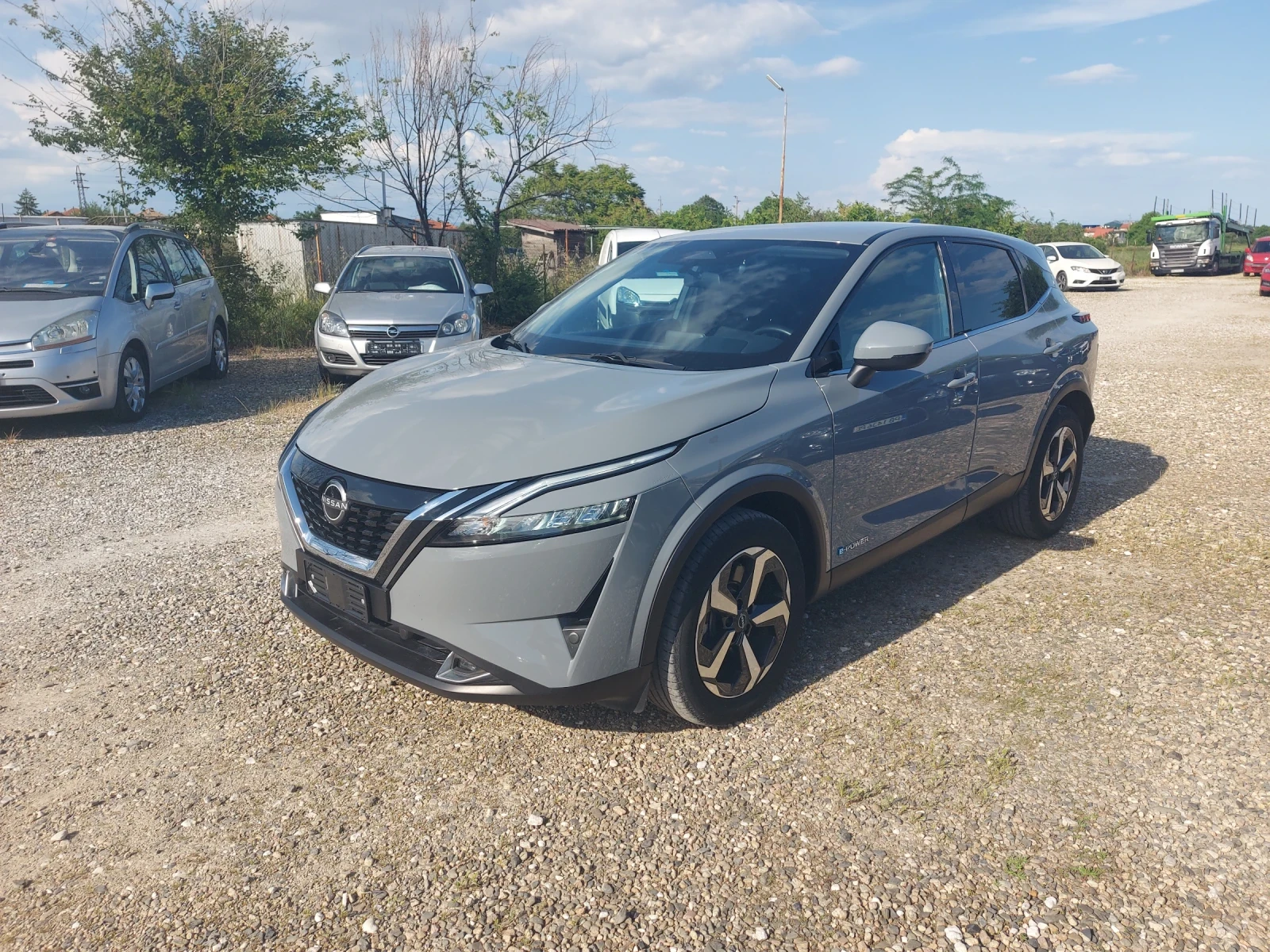 Nissan Qashqai, снимка 3 - Автомобили и джипове - 54749232