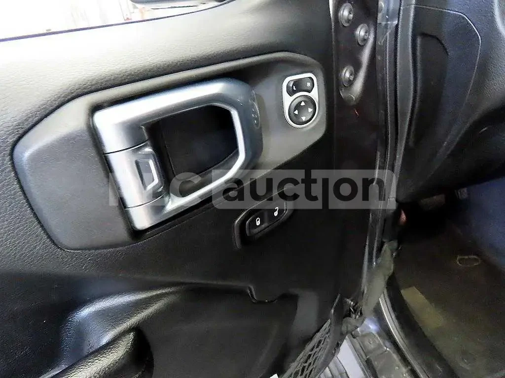 Jeep Wrangler 3.6 SAHARA| КАМЕРА| ВКЛ.ТЕХНОТЕСТ, снимка 12 - Автомобили и джипове - 55046961