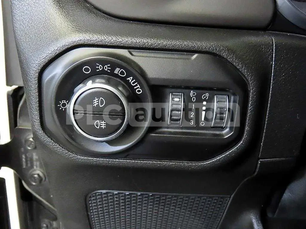 Jeep Wrangler 3.6 SAHARA| КАМЕРА| ВКЛ.ТЕХНОТЕСТ, снимка 14 - Автомобили и джипове - 55046961