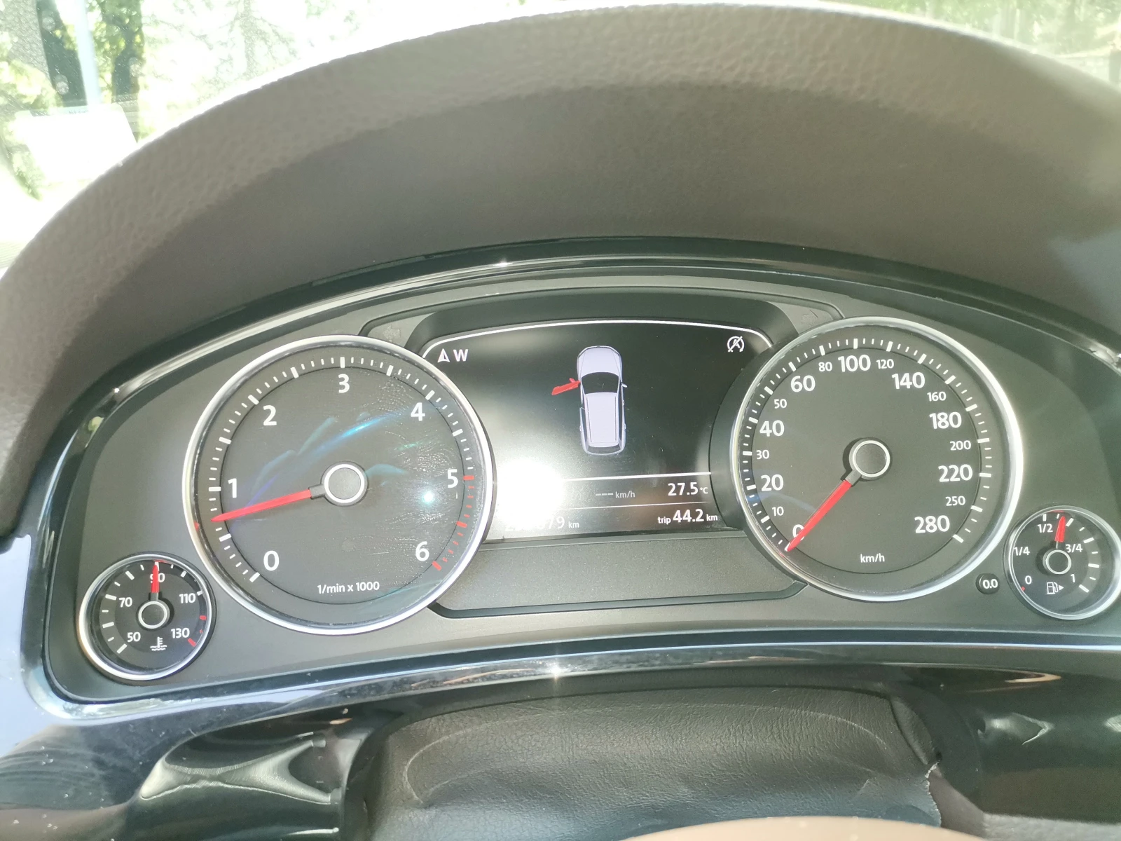 VW Touareg, снимка 12 - Автомобили и джипове - 55350466