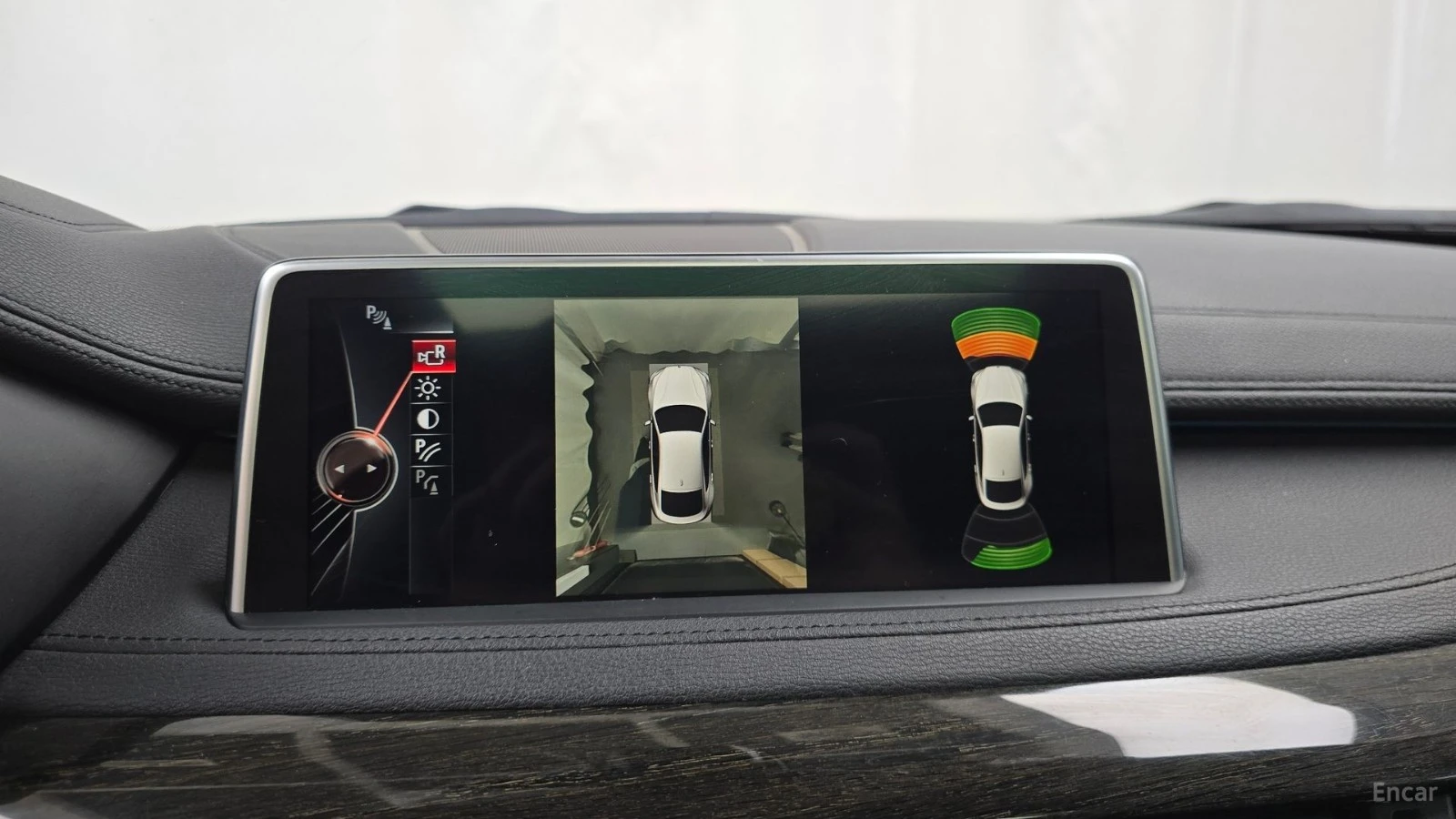 BMW X6 * FULL* X-DRIVE* 360* Ambient Light* Head-up* , снимка 13 - Автомобили и джипове - 55656182