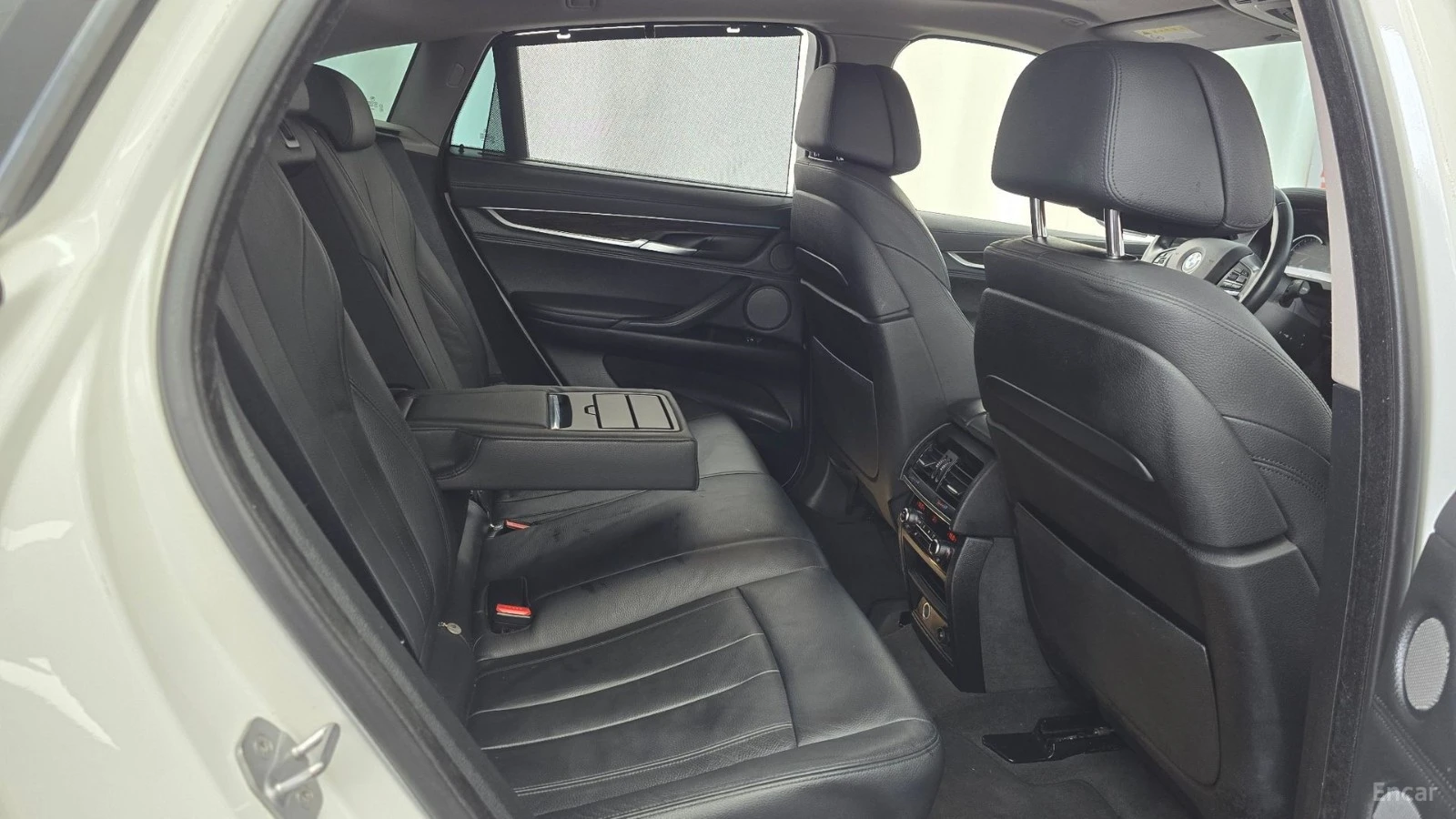 BMW X6 * FULL* X-DRIVE* 360* Ambient Light* Head-up* , снимка 10 - Автомобили и джипове - 55656182