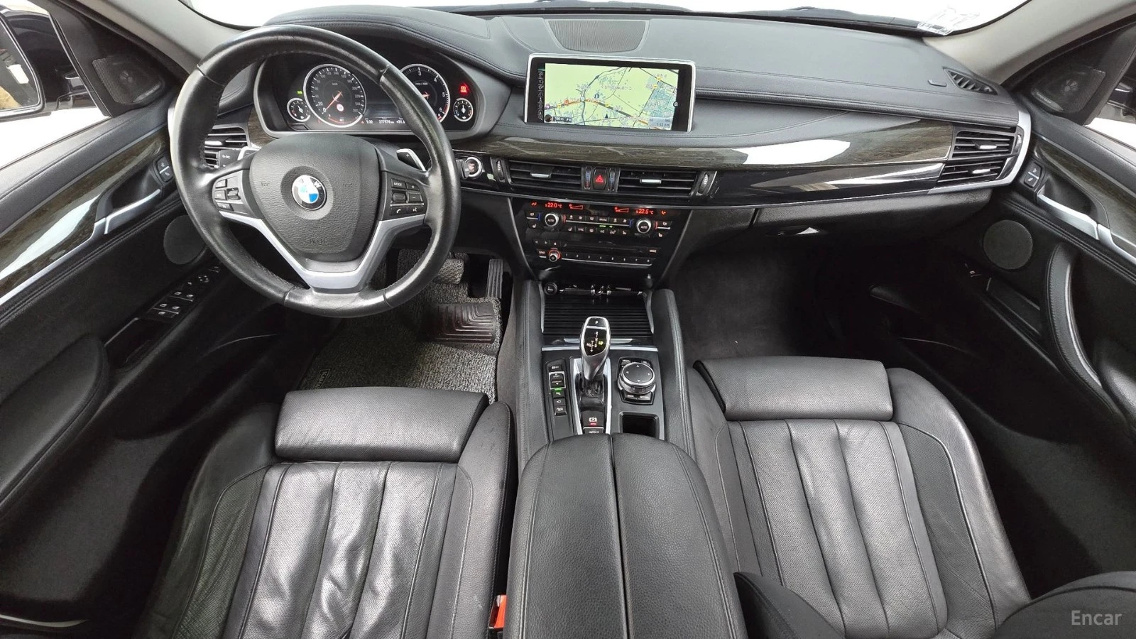 BMW X6 * FULL* X-DRIVE* 360* Ambient Light* Head-up* , снимка 7 - Автомобили и джипове - 55656182