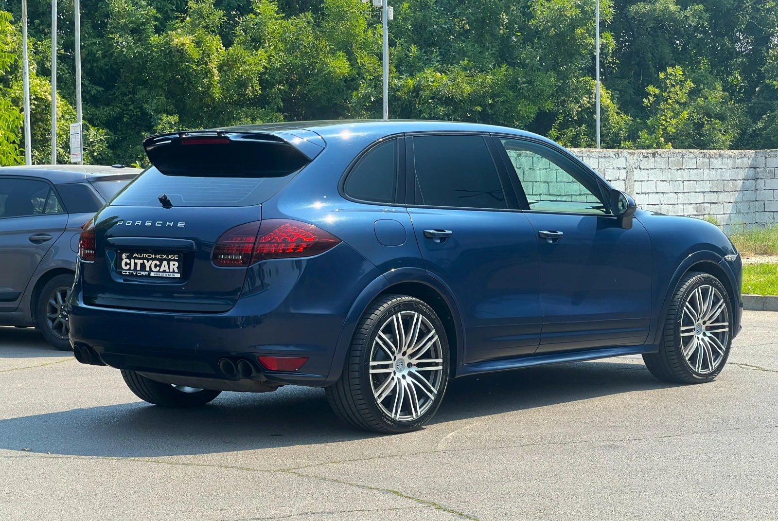 Porsche Cayenne GTS / V8 / SPORT DESIGN / CAMERA / 21", снимка 6 - Автомобили и джипове - 55706050